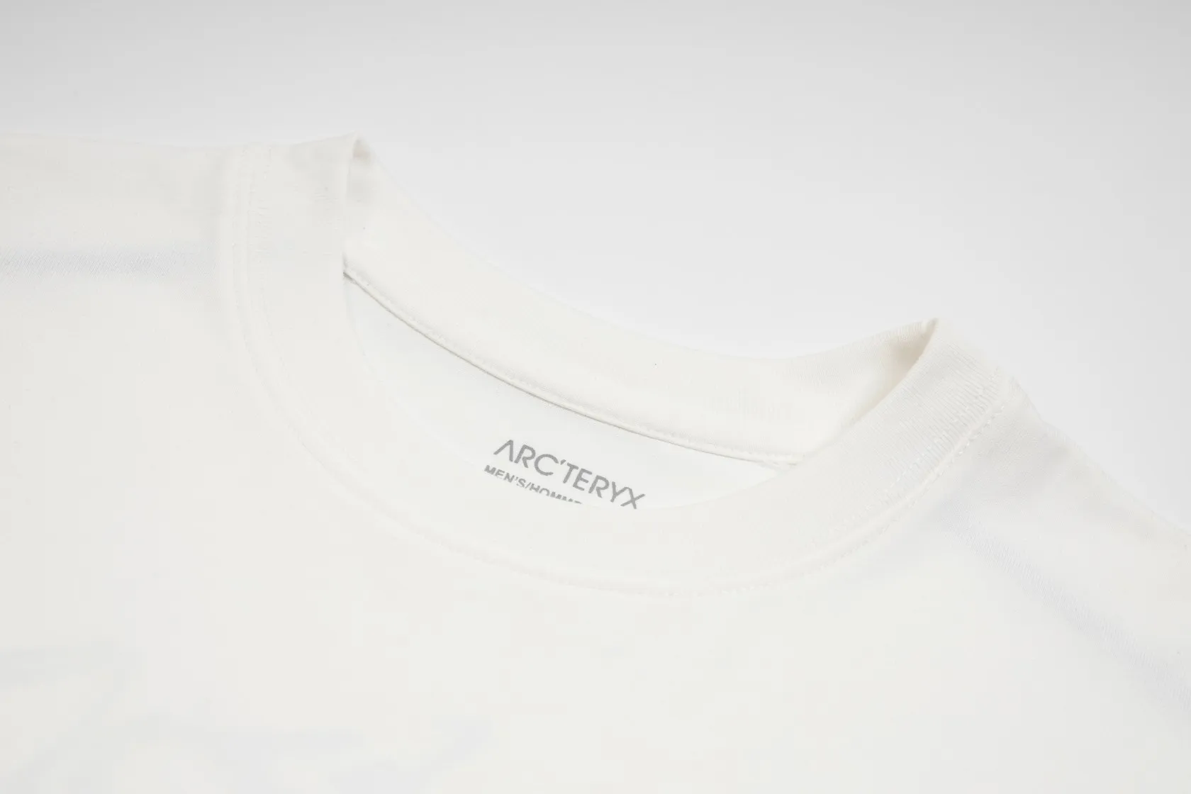 [ Ayc Teryx ] 2024FW T LOGO Premium 32s Same Style ：Black White Size：XS S M L